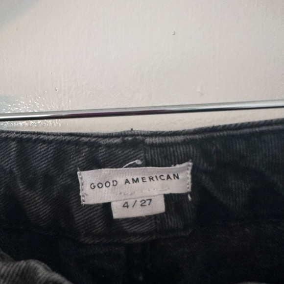 Good American Black High Rise Straight/Wide Leg Jeans - Picture 5 of 5